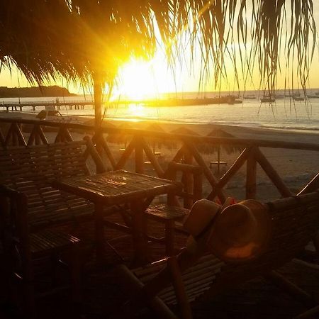 Las Tortuguitas Bungalows Los Órganos Eksteriør billede