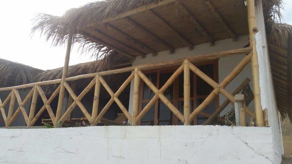 Las Tortuguitas Bungalows Los Órganos Eksteriør billede